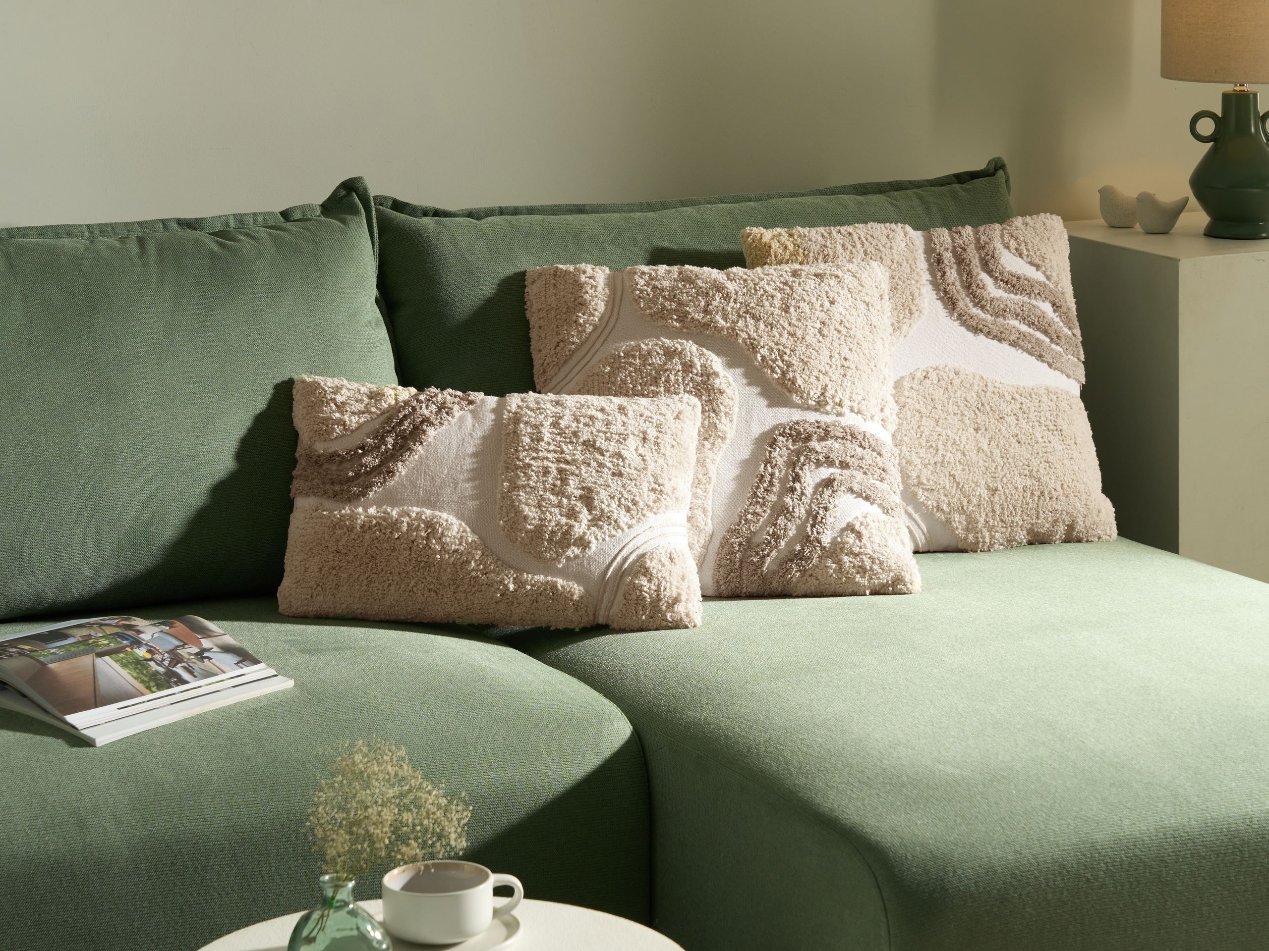 Set med 3 dekorativa kuddar ALSTONIA 30 x 50 cm 45 x 45 cm Bomull Beige Abstrakt tryck