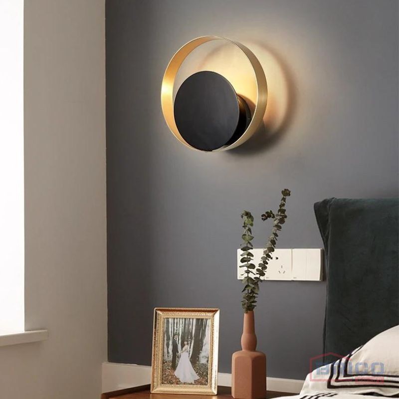 TOOLIGHT vägglampa APP992-W Guld 28x28x28cm
