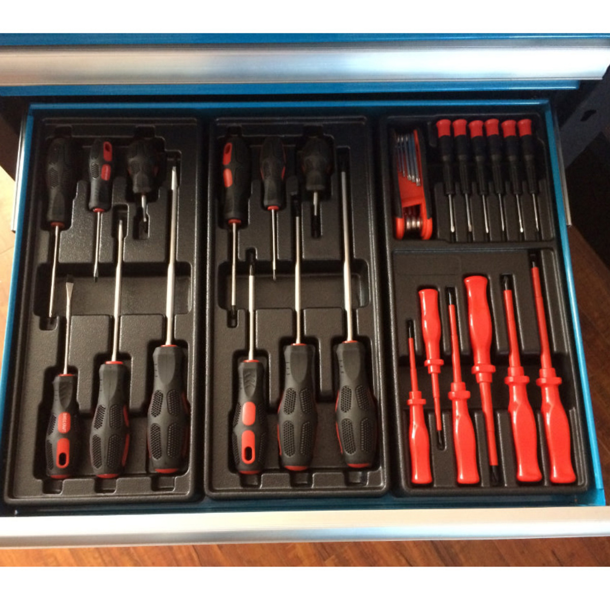 Timco verktygsvagn med verktyg 6 ltk 220-delad