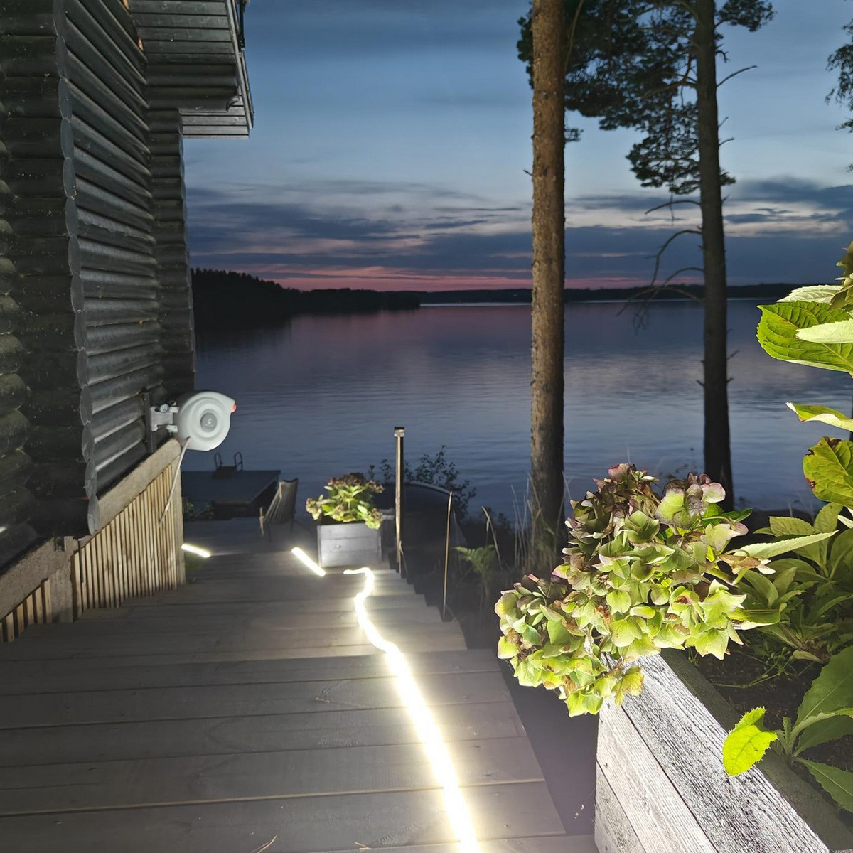 BrightSolar LED-ljusslinga 15 m 22500 lm