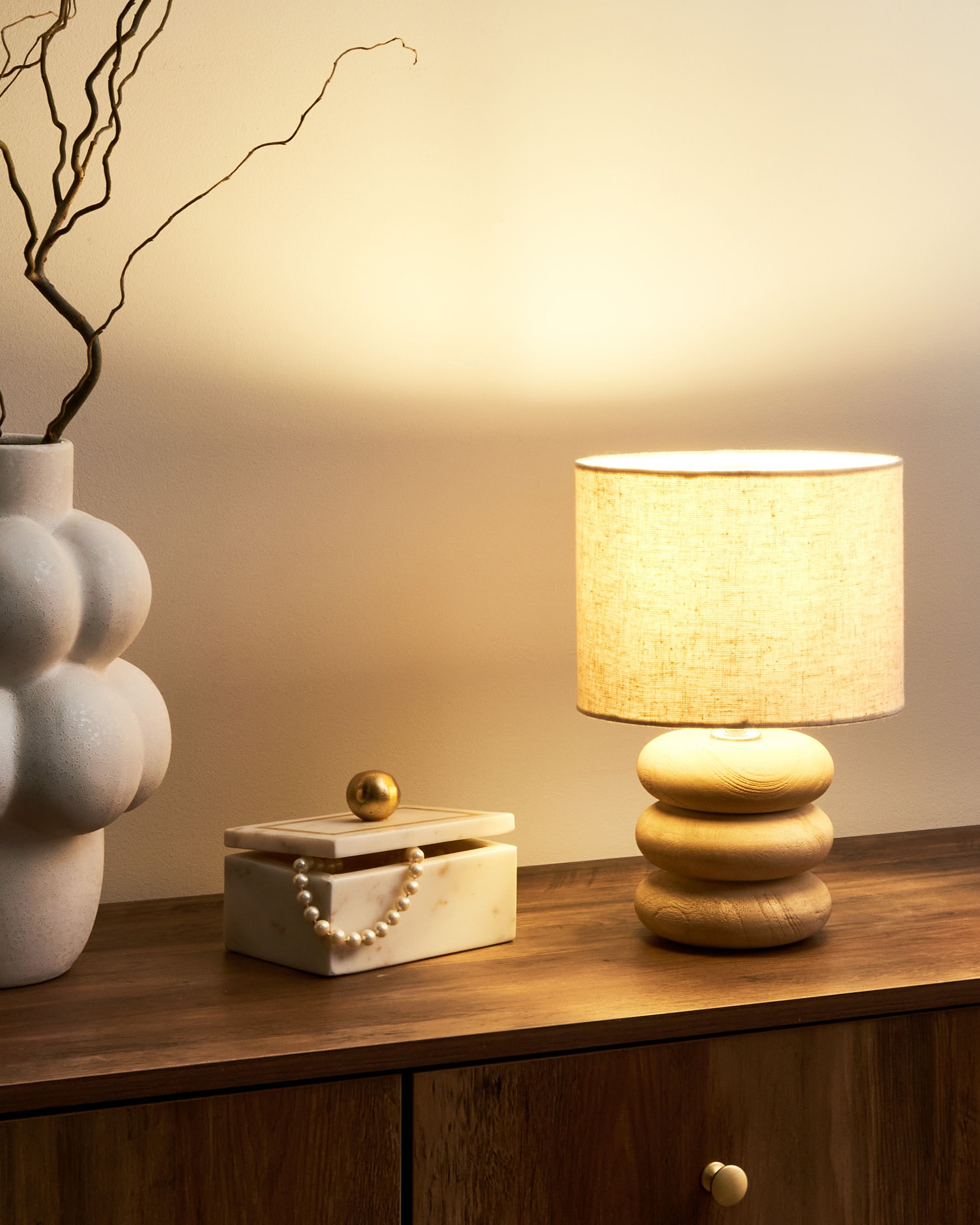 Bordslampa BETWA Mangoträ Ljusbrun