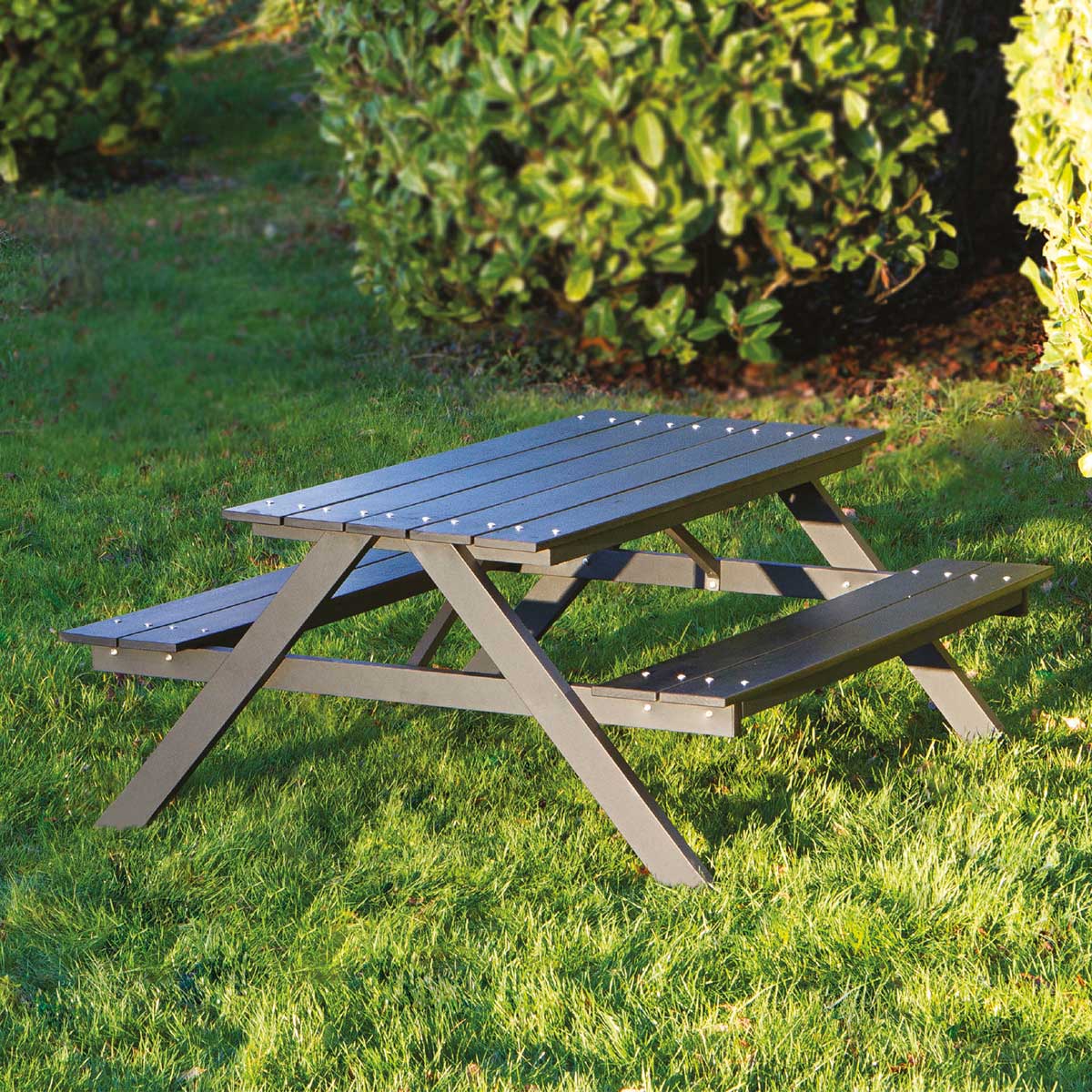 Picknickbord till barn A-modell svart nonwood och aluminiumram Hortus