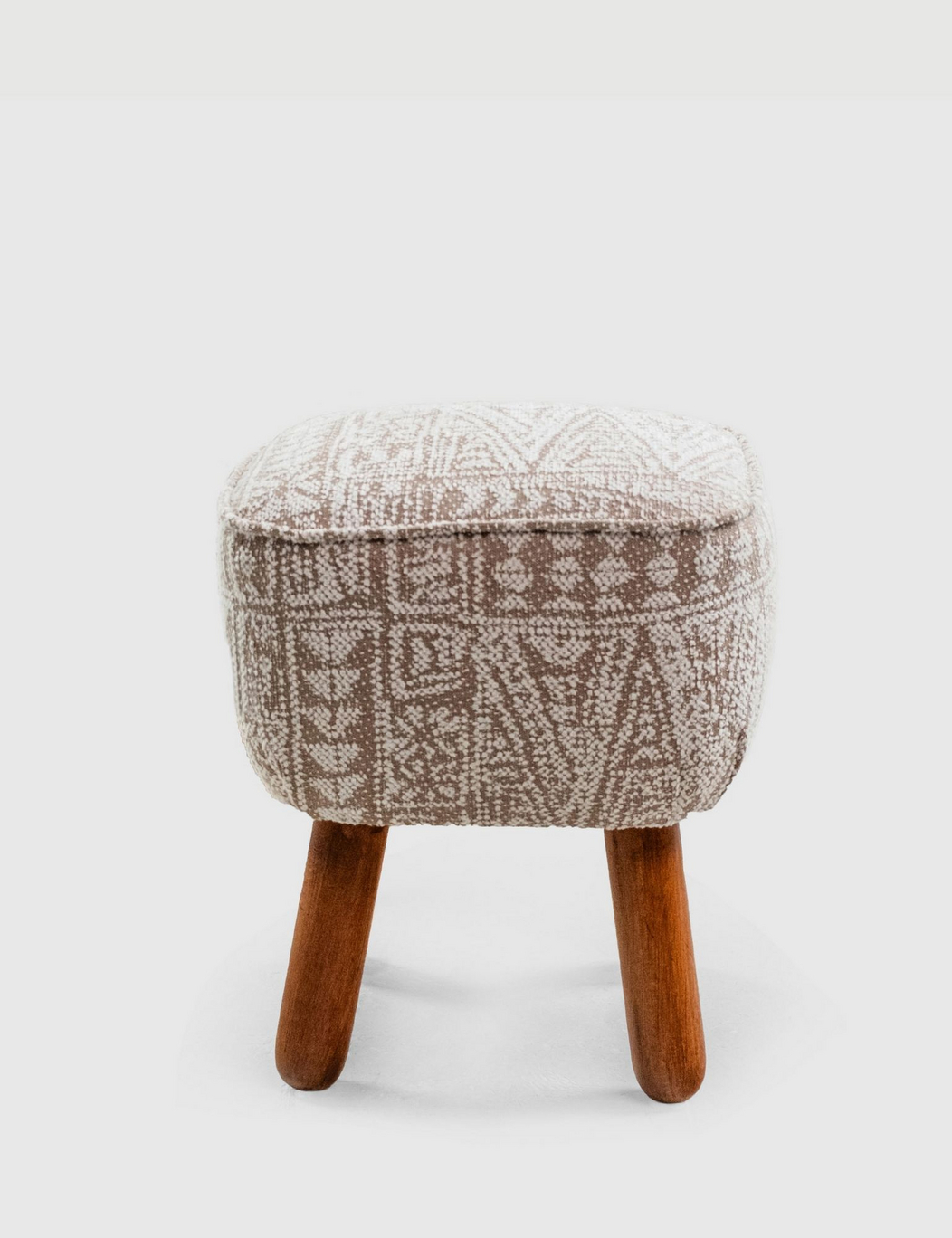 Norda Design Elegant puff med ram i bokträ, beige vävd klädsel, 40x45x40 cm | Stilrena valnötsben för heminredning