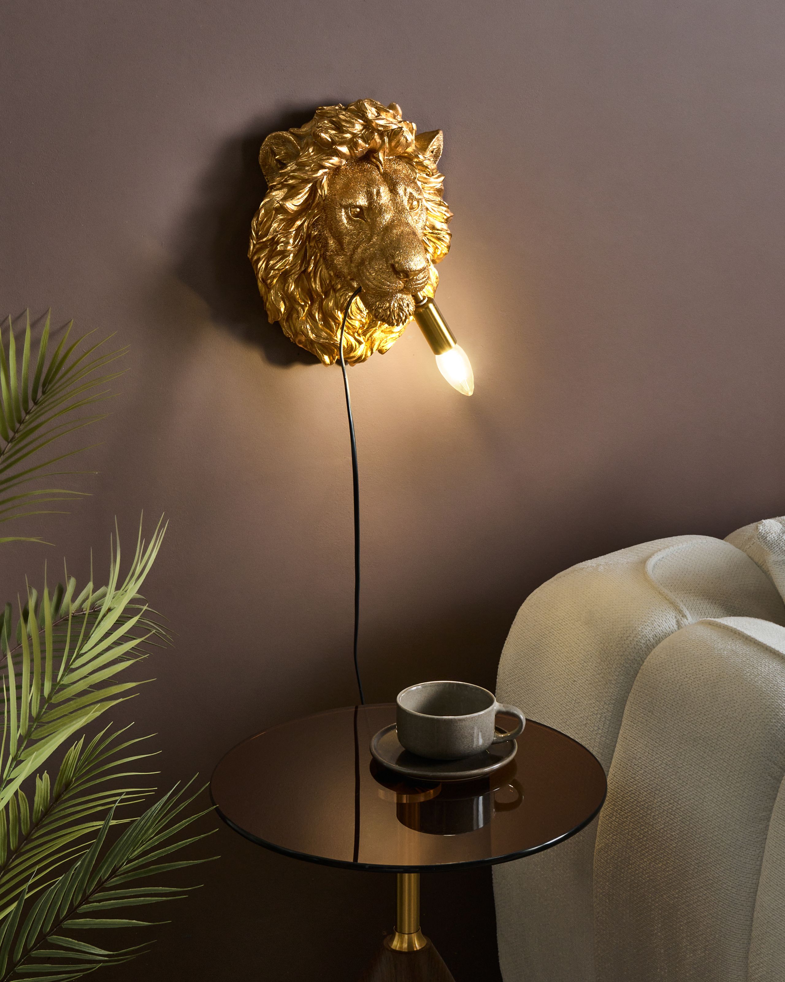 Vägglampa Lejon SIMBA Guld