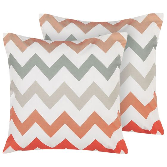 Set med 2 utomhusdynor LAGARO Chevrontryck 45 x 45 cm Flerfärgad
