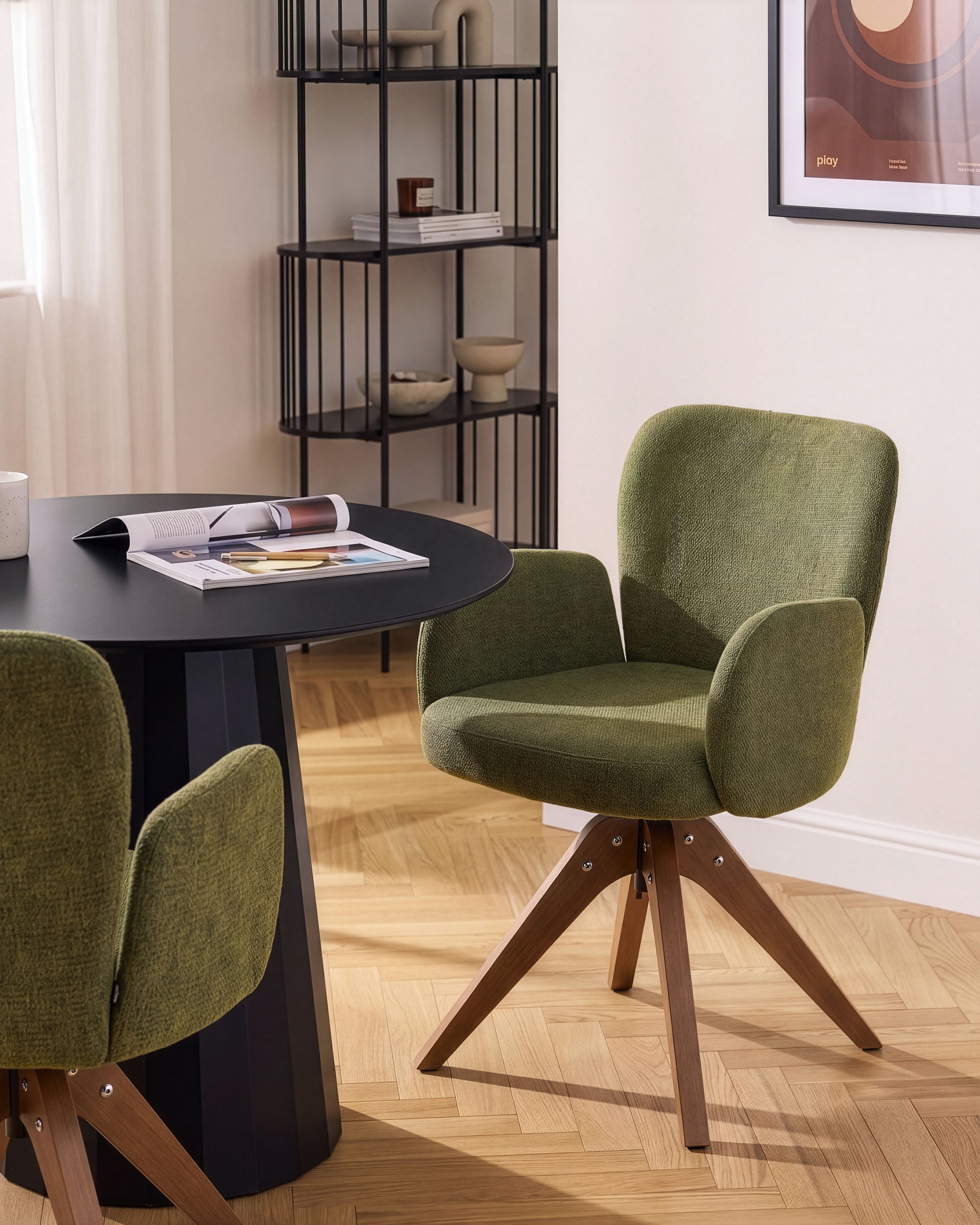 Set med 2 matstolar Vridbar JEAN Grön