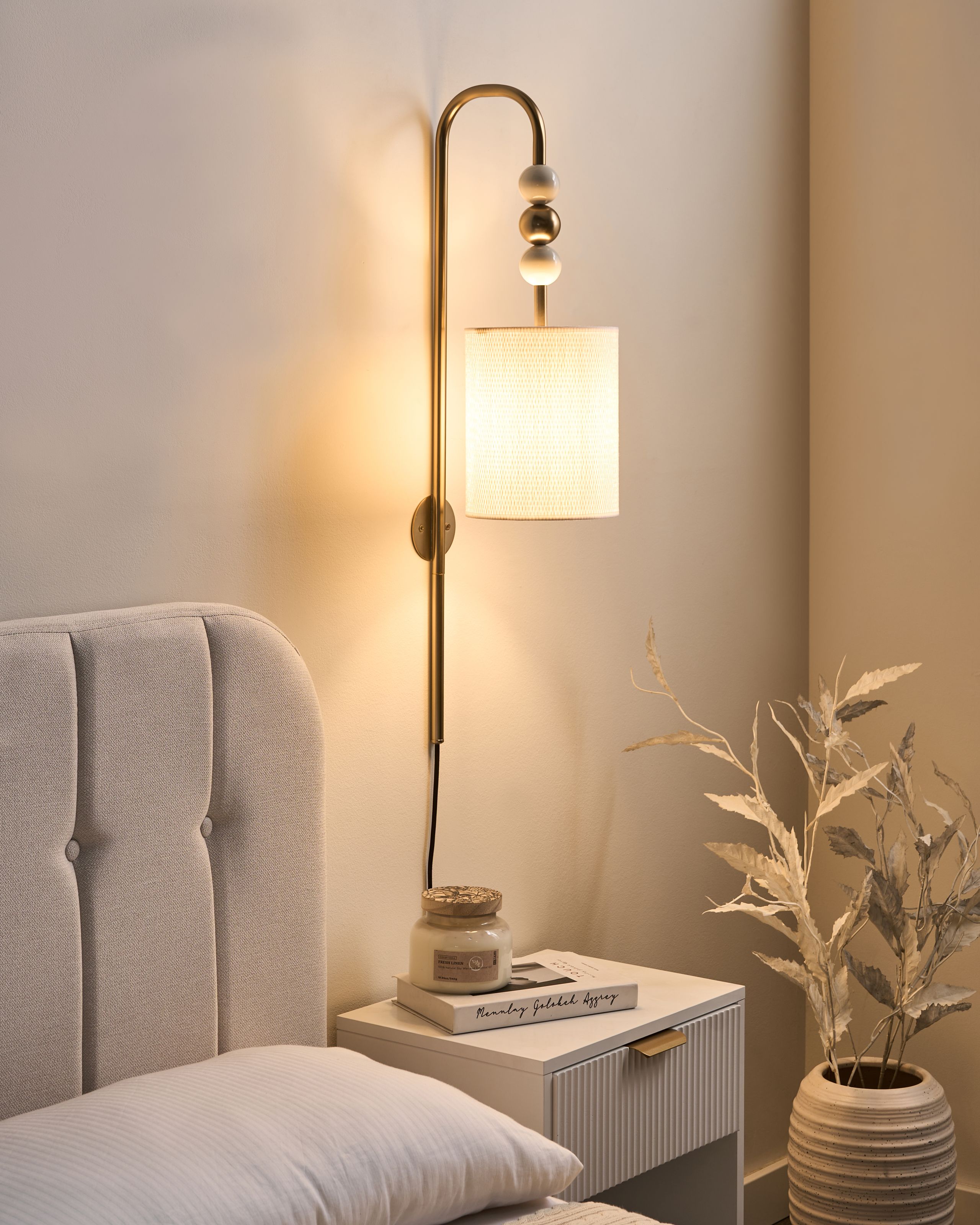 Vägglampa LOKY Metall Mässing/Beige