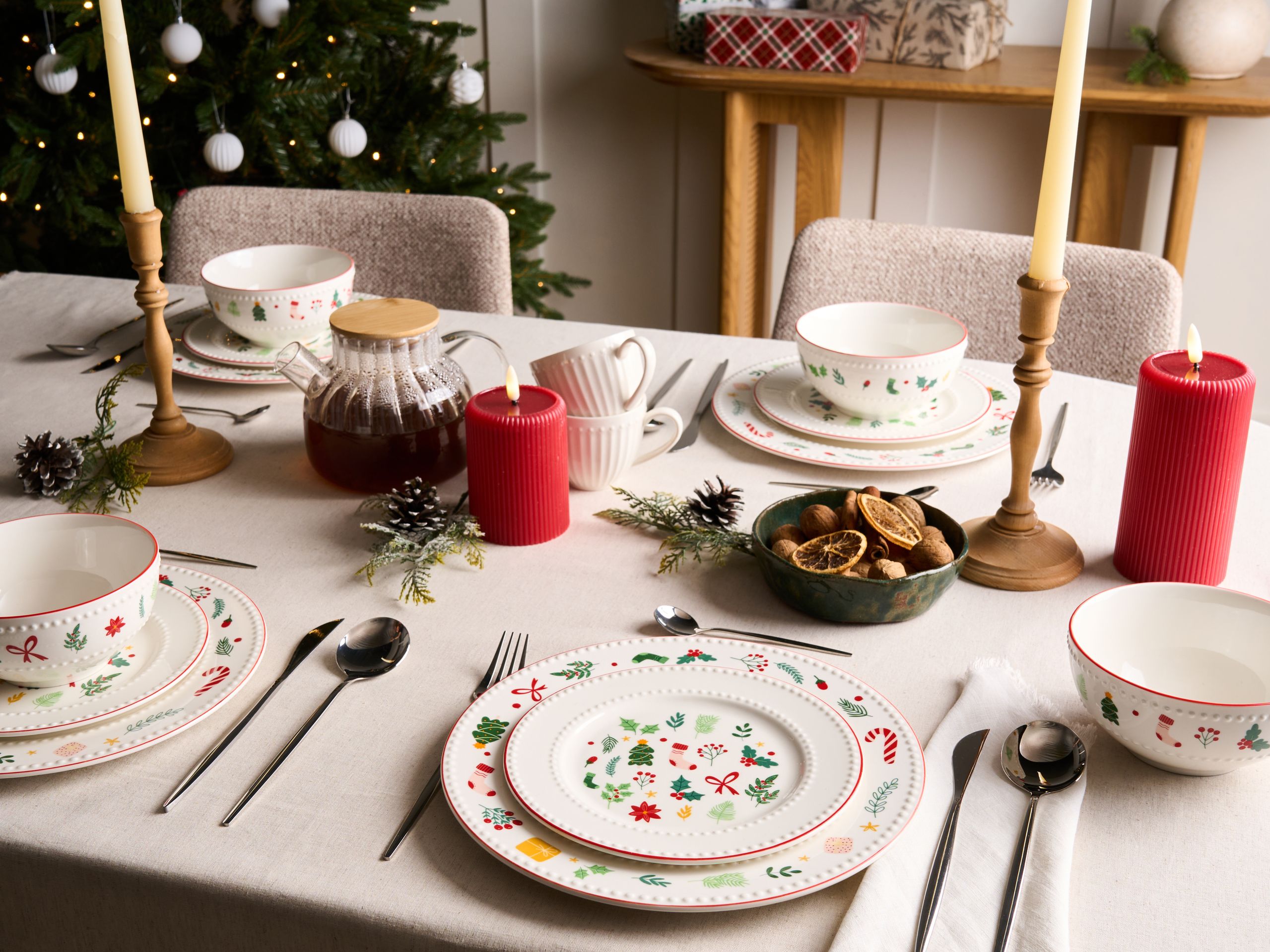 Set med 12 matserviser SAFFRON Porslin Vit